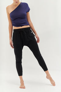 Spodnie do jogi COSMIC Cropped Track Pants - black sky