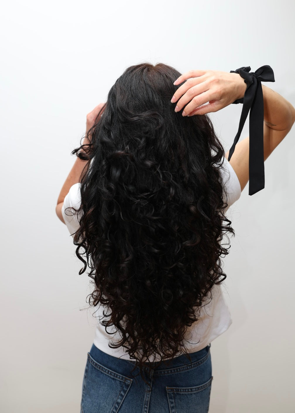 gumka do włosów scrunchie z kokardą czarna