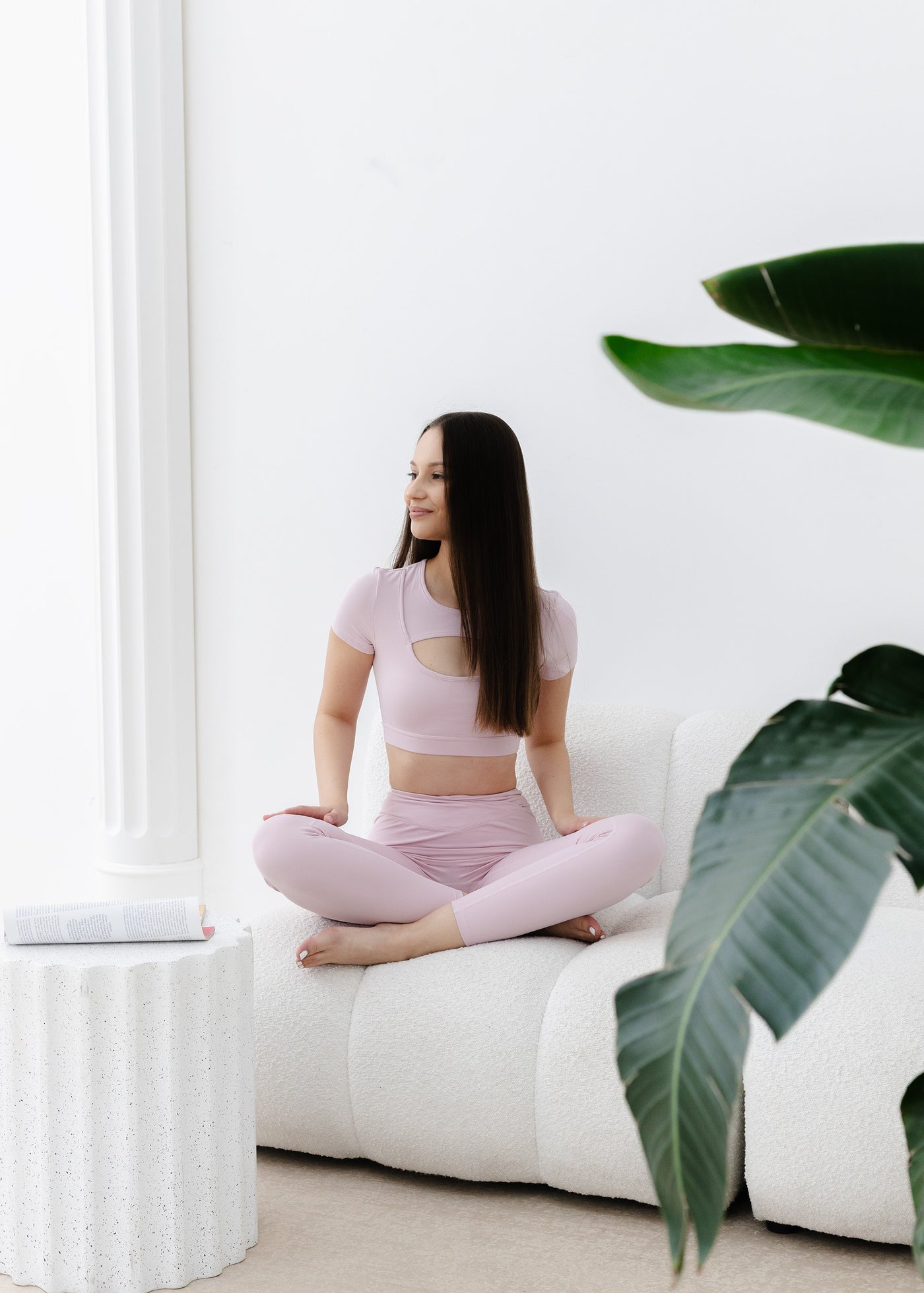 krótki różowy top do jogi ćwiczeń pilates fitness